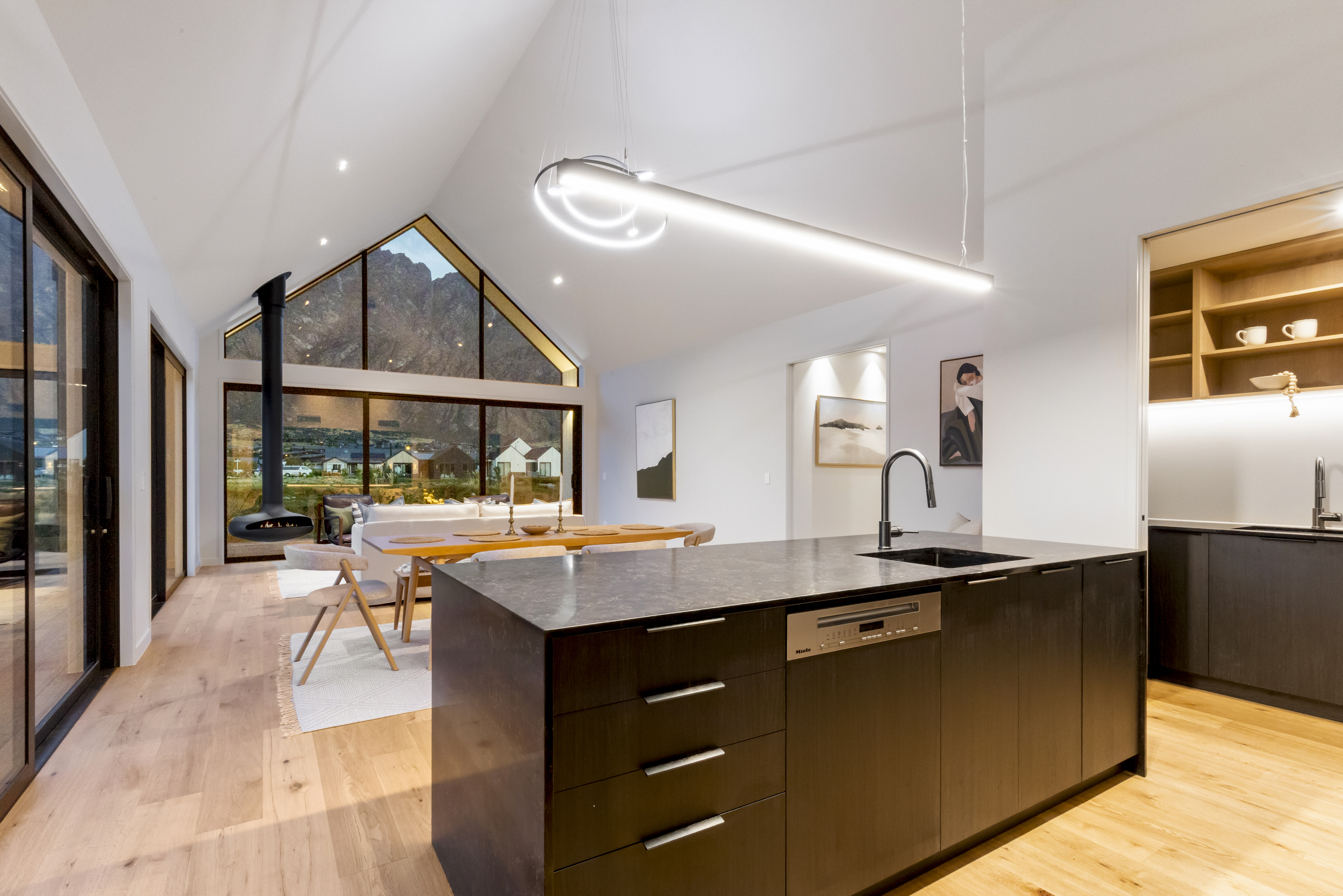  Luxury Waterfront Living in Jack’s Point - 物件實景