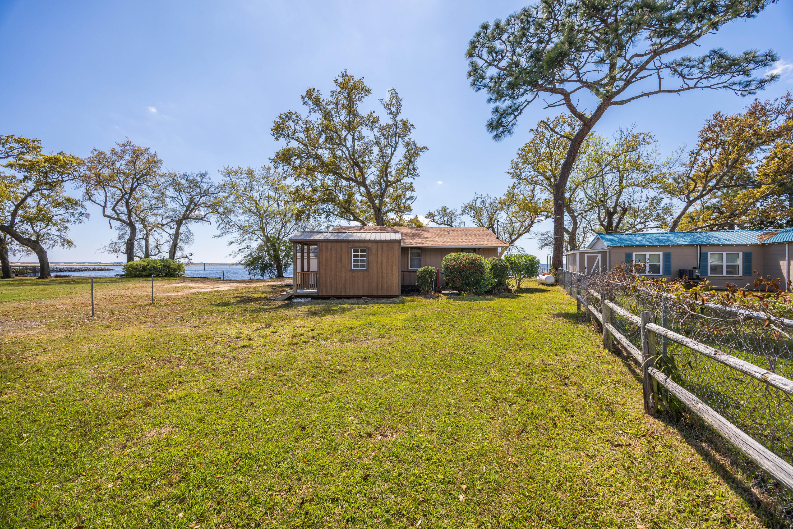 Freeport, Florida, 32439, United States, 2 Bedrooms Bedrooms, ,1 BathroomBathrooms,Residential,For Sale,1751806