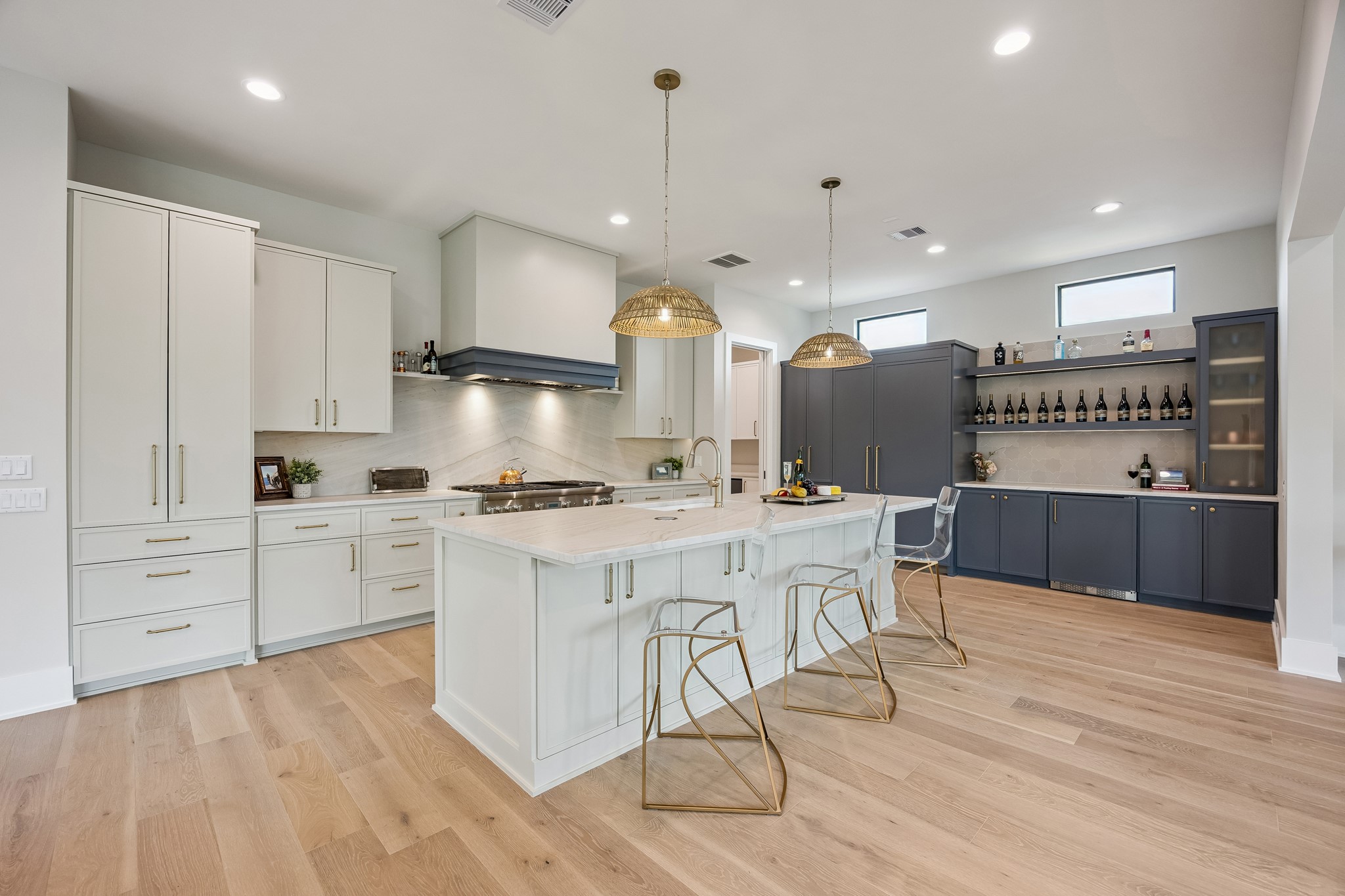  2214 Chantilly Lane - 物件實景