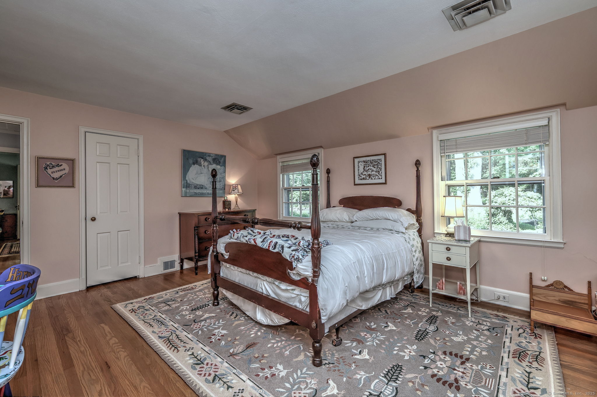 Woodbridge, Connecticut, 06525, United States, 4 Bedrooms Bedrooms, ,4 BathroomsBathrooms,Residential,For Sale,1902823