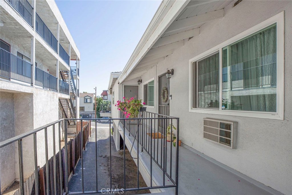 Glendale, California, 91201, United States, ,Residential,For Sale,1939983