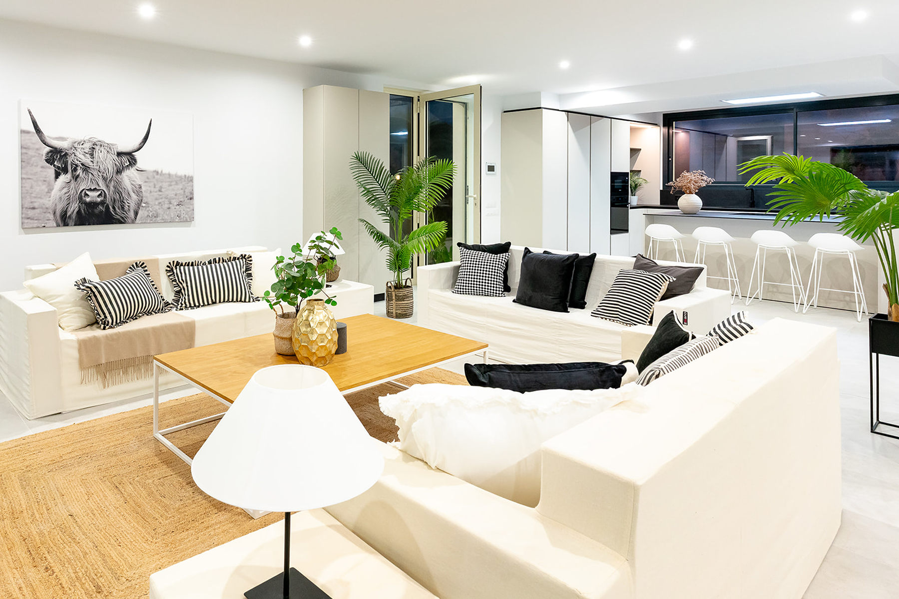  Contemporary villa with sea views in Aragai, Vilanova i la Geltrú - 物件實景