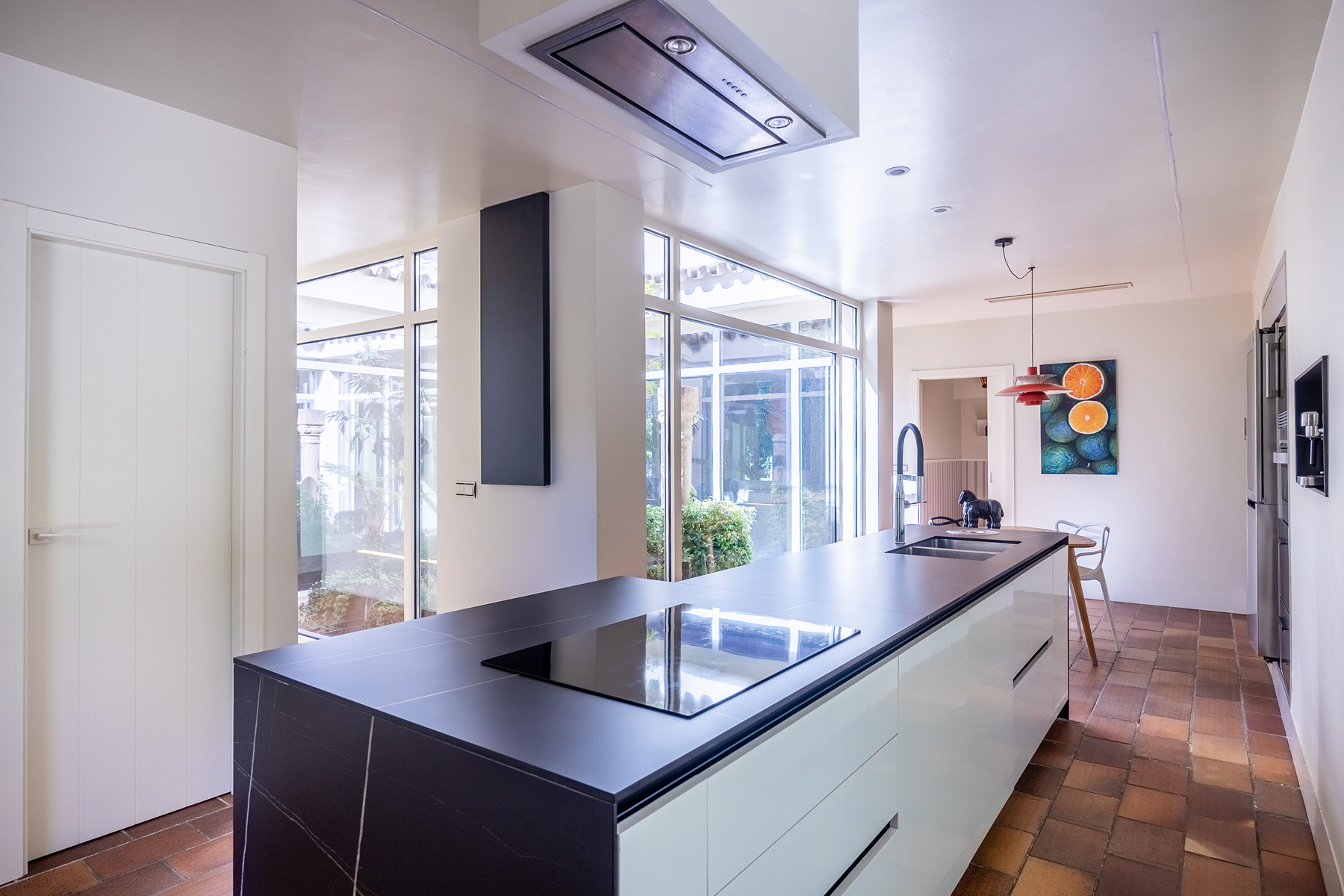 Designer detached house with pool in private development - 物件實景