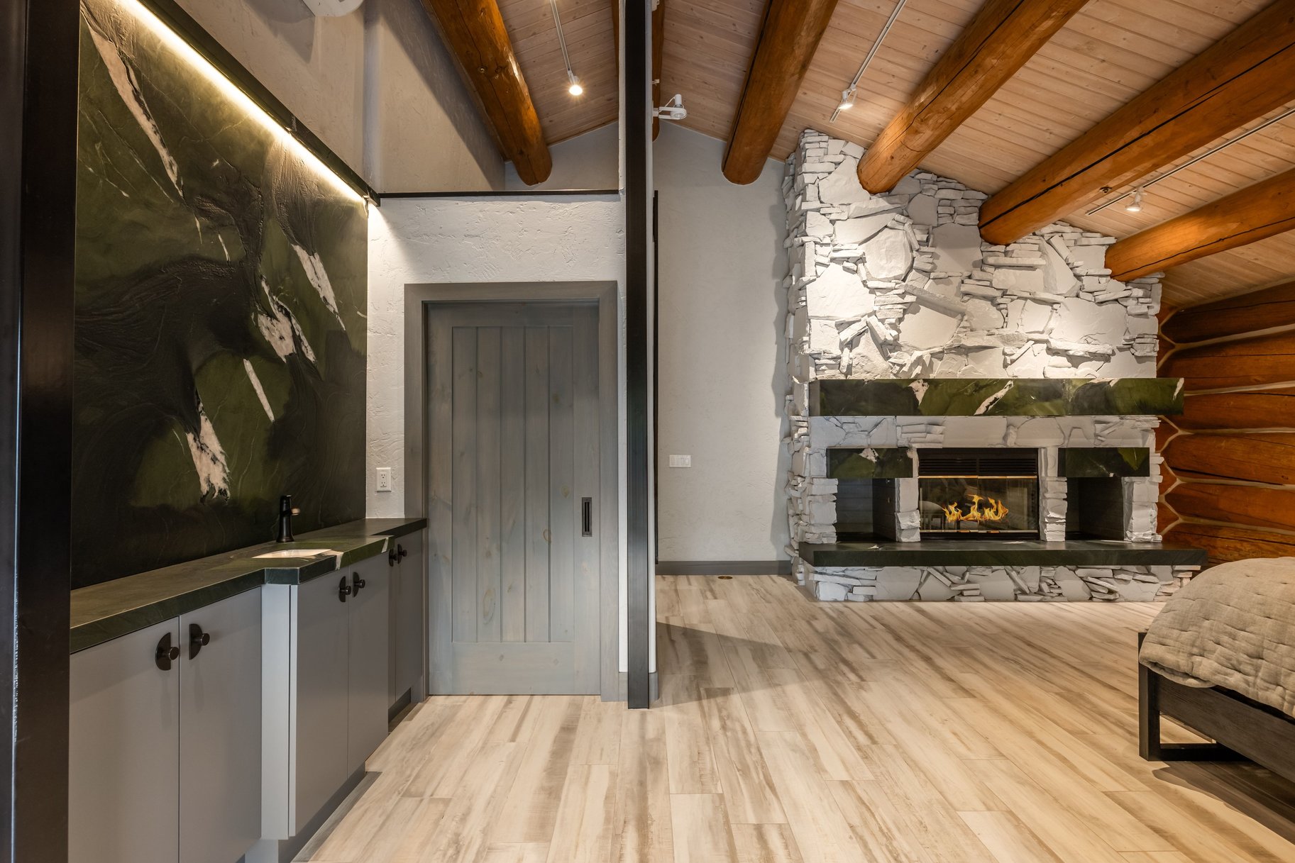  33 ACRE SOULFUL PARK CITY ESTATE WITH GRAND HOME AND GUEST HOUSE - 物件實景
