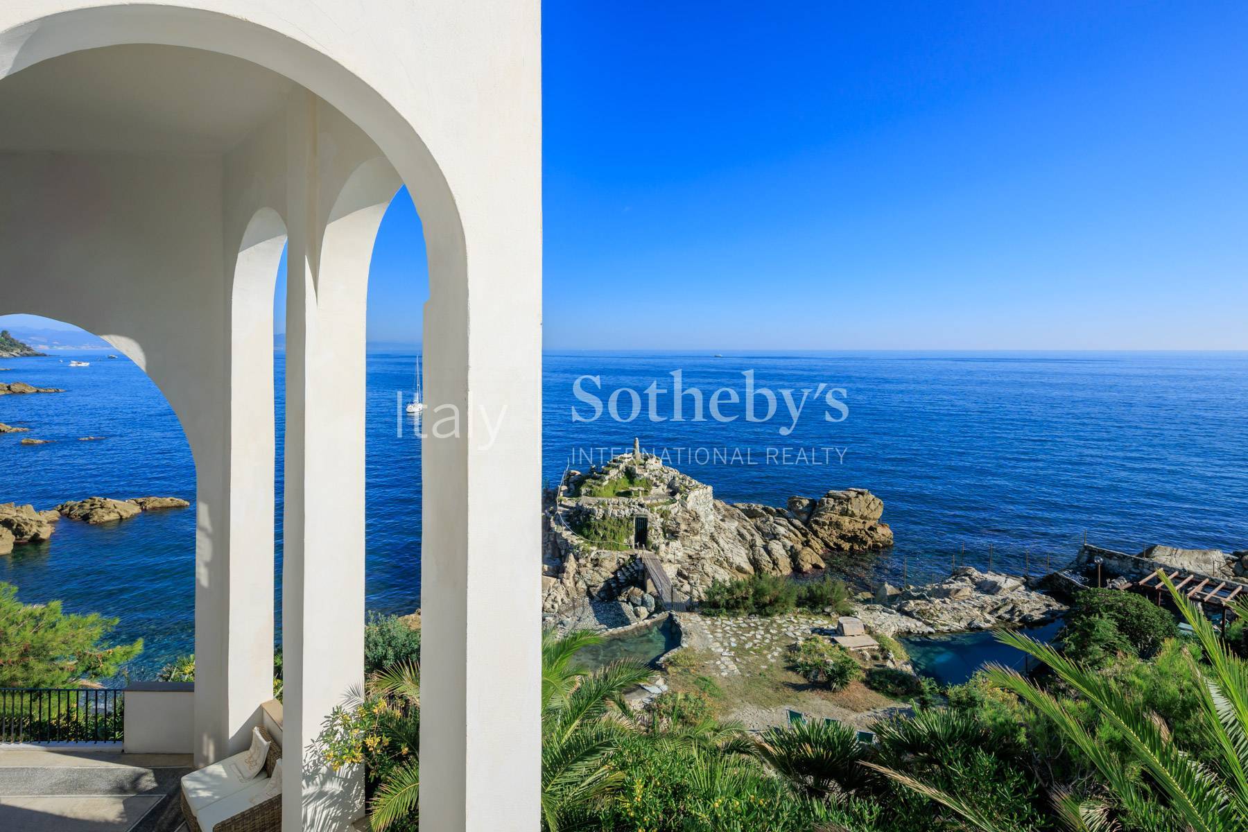  Elegant villa with private bay in Varazze - 物件實景