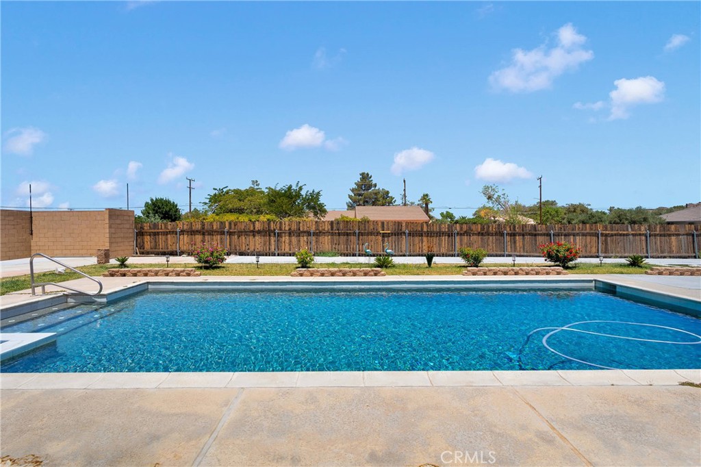 Apple Valley, California, 92307, United States, 4 Bedrooms Bedrooms, ,4 BathroomsBathrooms,Residential,For Sale,1980468