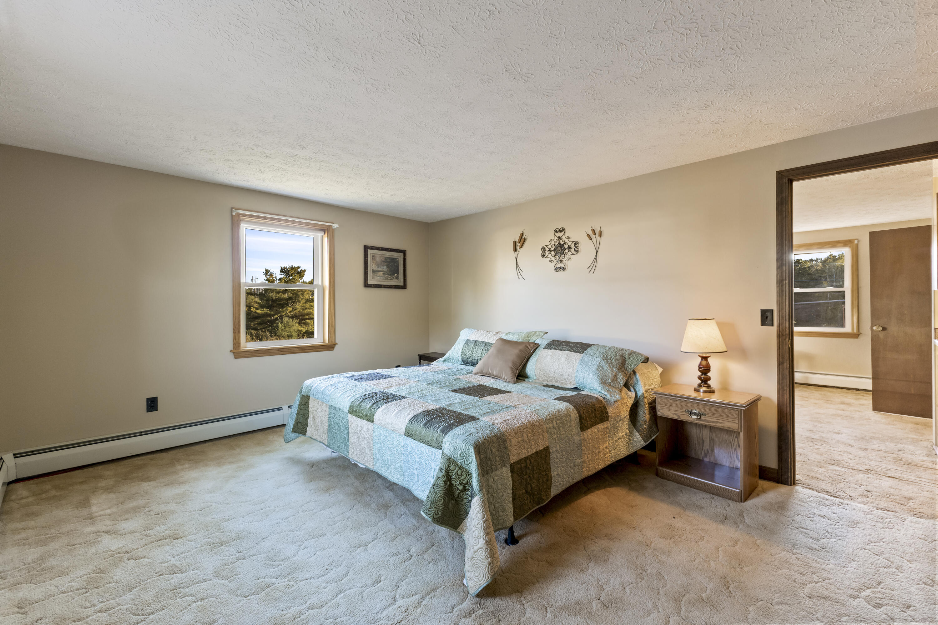 Saco, Maine, 04072, United States, ,2 BathroomsBathrooms,Residential,For Sale,1962382