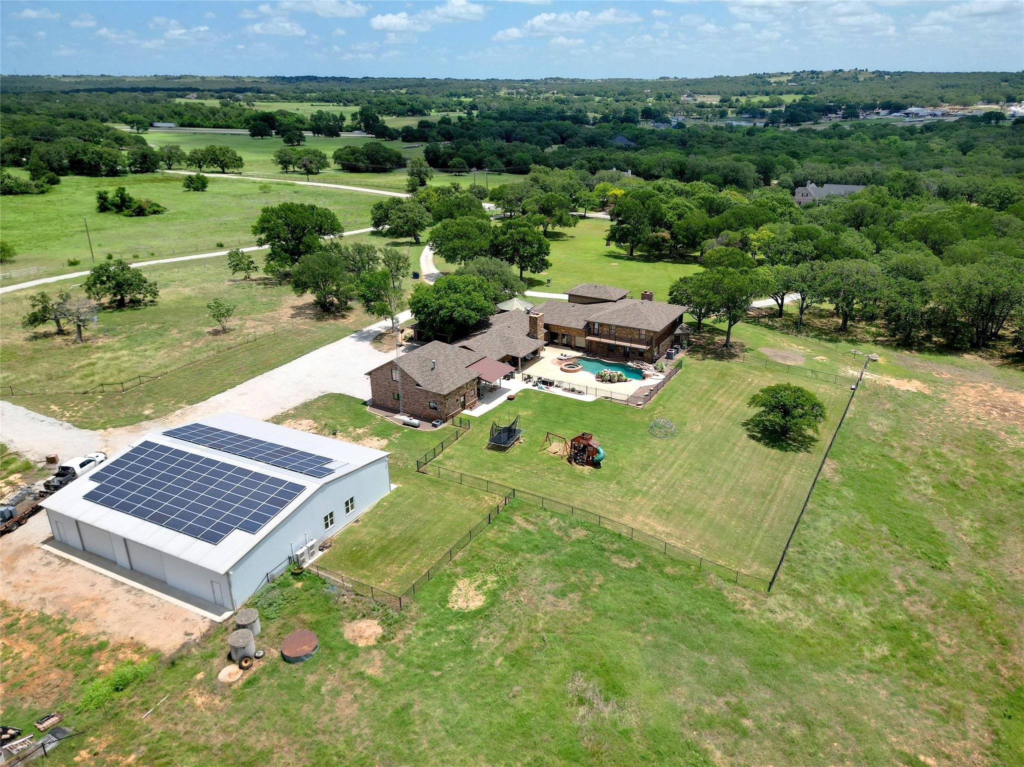 Decatur, Texas, 76234, United States, 7 Bedrooms Bedrooms, ,6 BathroomsBathrooms,Residential,For Sale,1976001