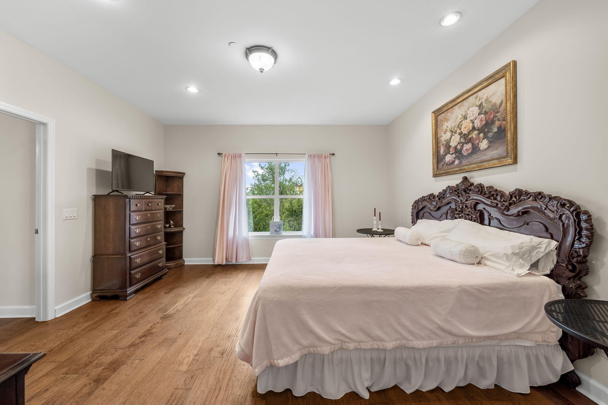 Youngstown, Florida, 32466, United States, 6 Bedrooms Bedrooms, ,6 BathroomsBathrooms,Residential,For Sale,1981831