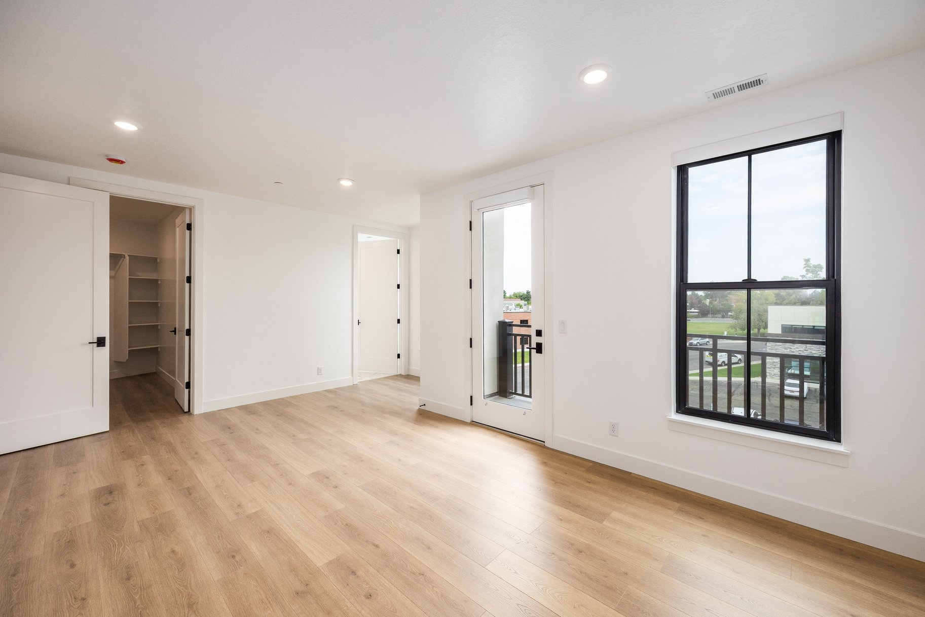  Newly Released Penthouse-Style Living in The Heart of Holladay Village - 物件實景