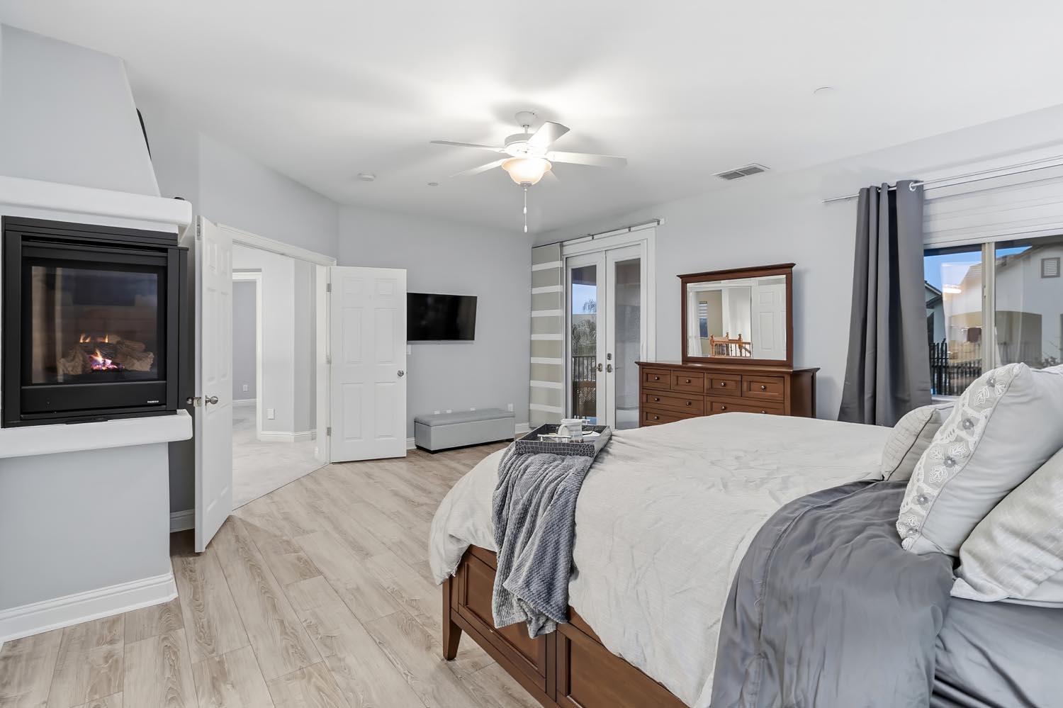 Elk Grove, California, 95757, United States, 5 Bedrooms Bedrooms, ,5 BathroomsBathrooms,Residential,For Sale,2001811