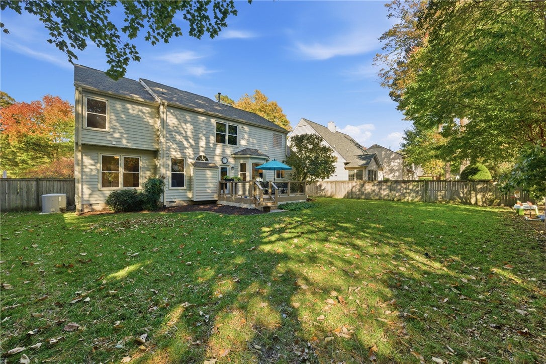 Yorktown, Virginia, 23693, United States, 6 Bedrooms Bedrooms, ,3 BathroomsBathrooms,Residential,For Sale,1987855