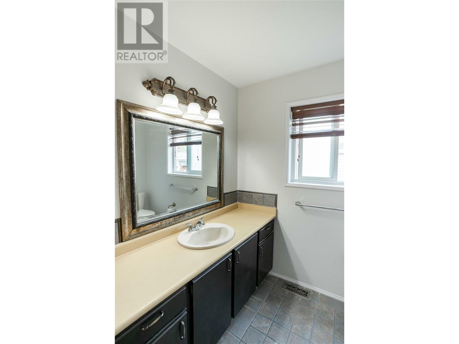 KELOWNA, British Columbia, V1Y 7C9, CA, 2 Bedrooms Bedrooms, ,2 BathroomsBathrooms,Residential,For Sale,1874536