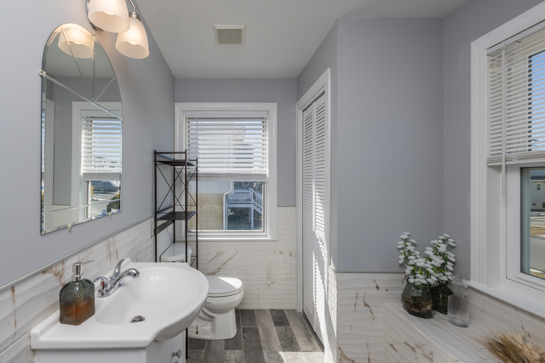  11 Point Drive - 物件實景