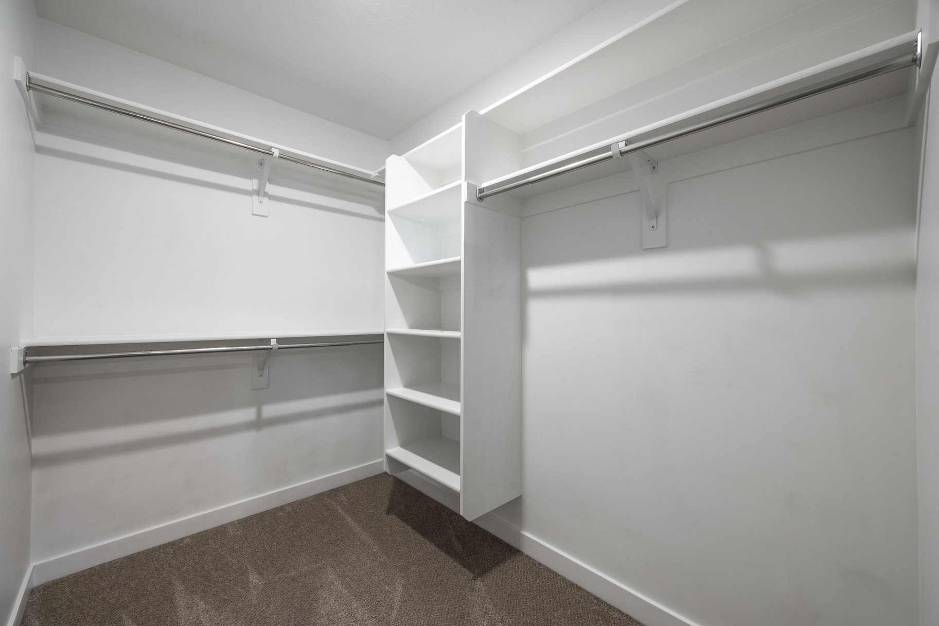  Meticulously Upgraded Townhome in Prime Draper - 物件實景