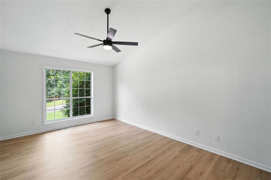 Cumming, Georgia, 30040, United States, 4 Bedrooms Bedrooms, ,3 BathroomsBathrooms,Residential,For Sale,1925510