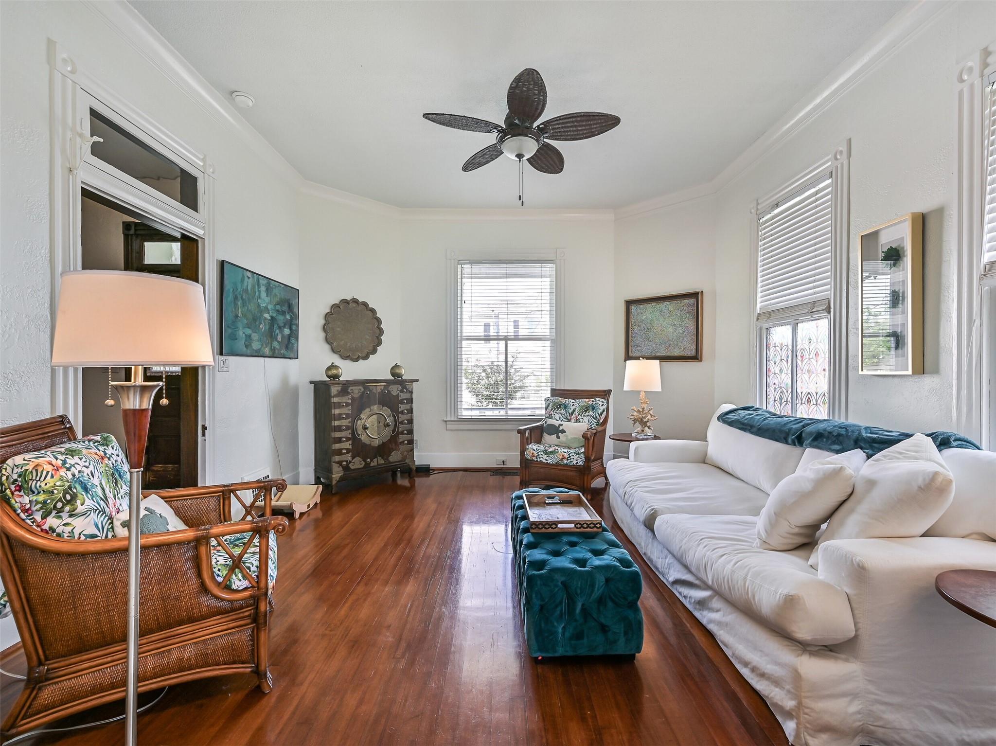 Galveston, Texas, 77550, United States, 4 Bedrooms Bedrooms, ,3 BathroomsBathrooms,Residential,For Sale,1818461