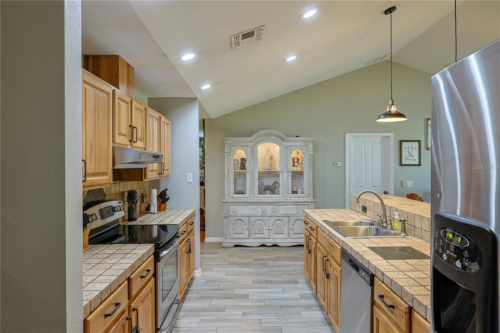WEBSTER, Florida, 33597, United States, 4 Bedrooms Bedrooms, ,3 BathroomsBathrooms,Residential,For Sale,1793713