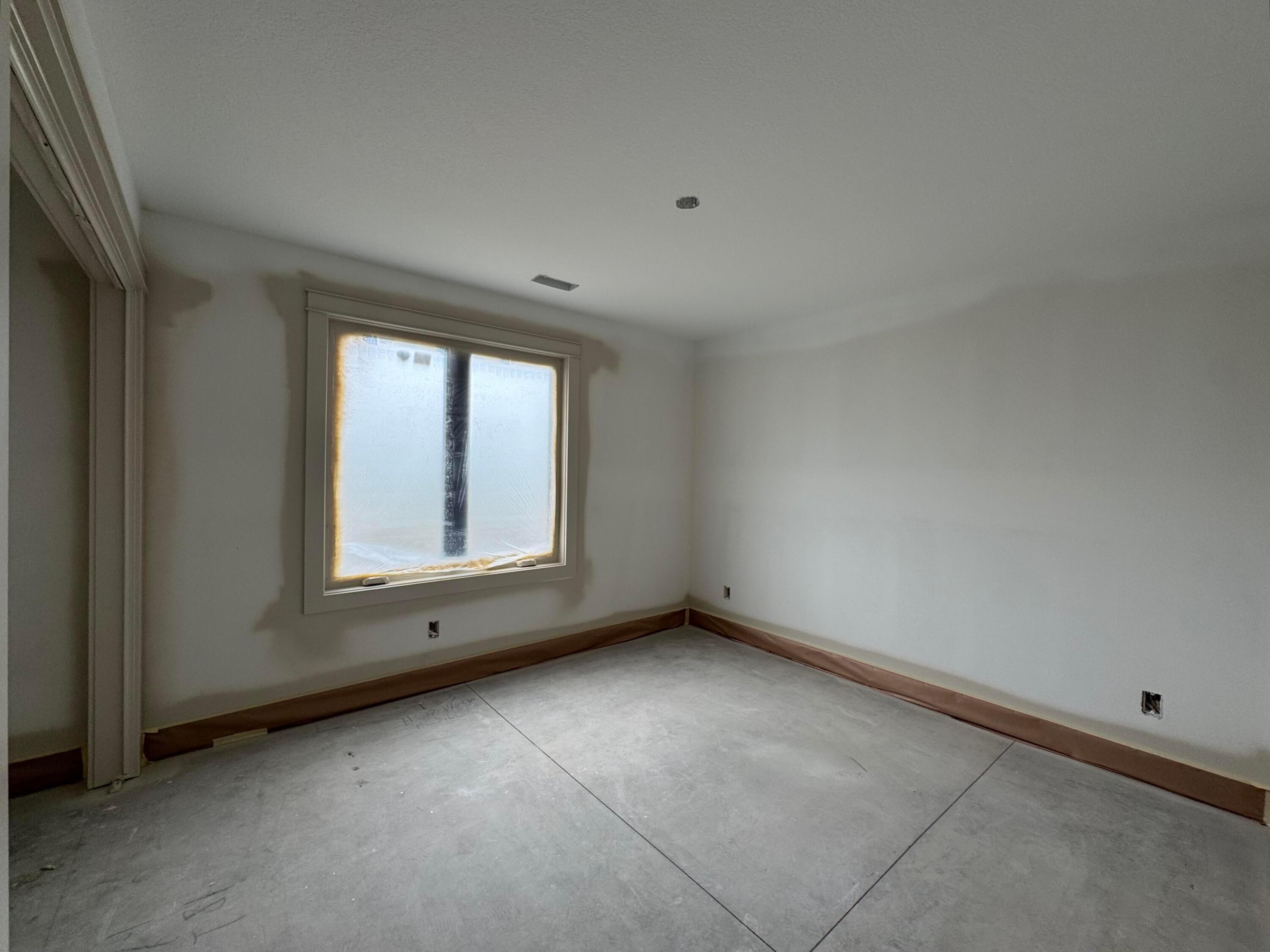 Johnston, Iowa, 50131, United States, 2 Bedrooms Bedrooms, ,3 BathroomsBathrooms,Residential,For Sale,1922113