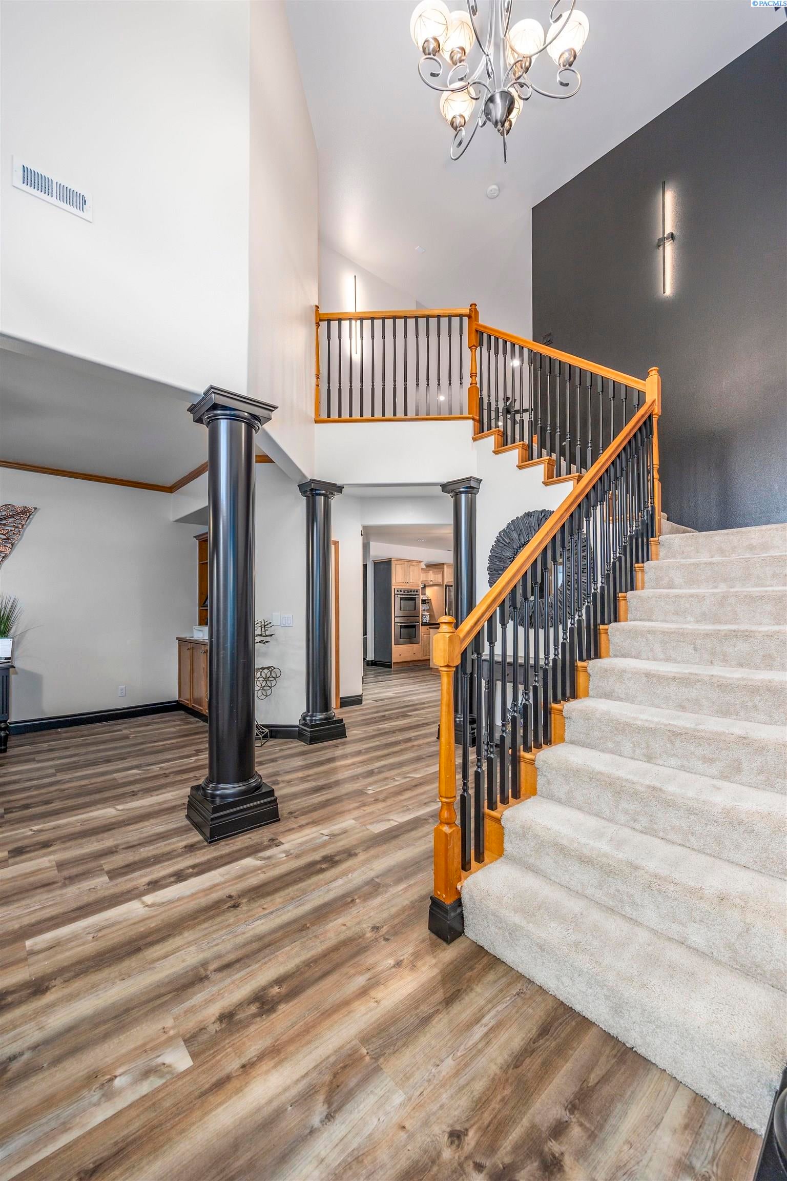 Kennewick, Washington, 99337, United States, 3 Bedrooms Bedrooms, ,3 BathroomsBathrooms,Residential,For Sale,1981093