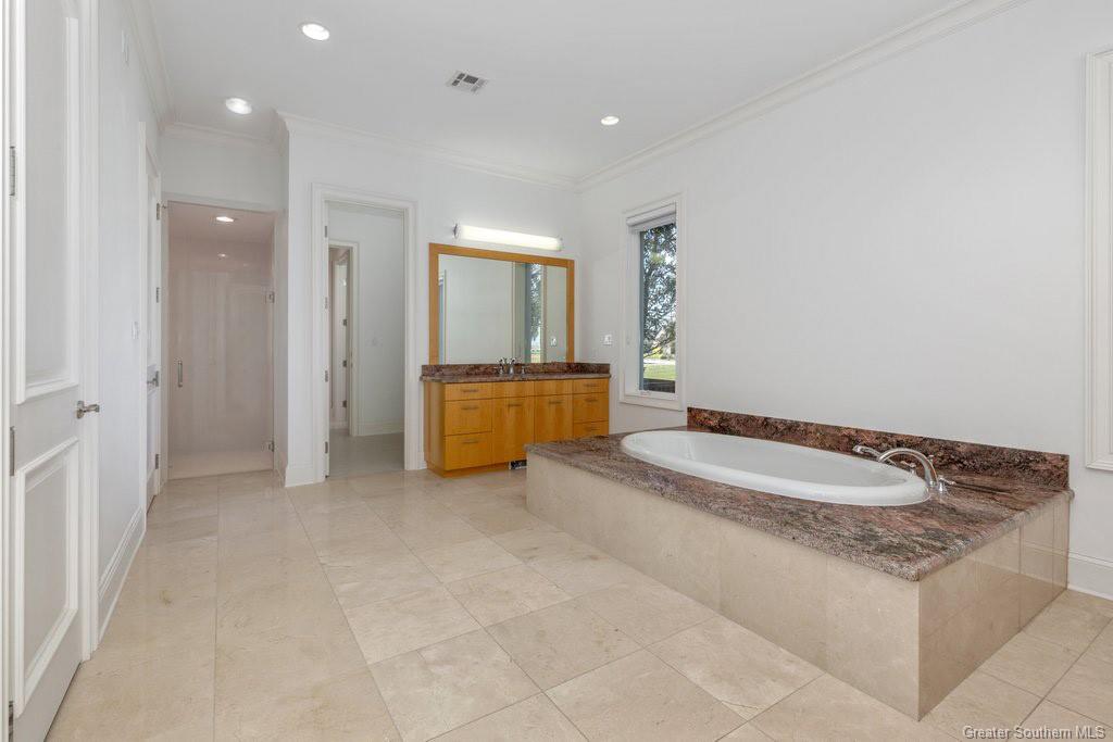 Lake Charles, Louisiana, 70605, United States, 6 Bedrooms Bedrooms, ,6 BathroomsBathrooms,Residential,For Sale,1981086