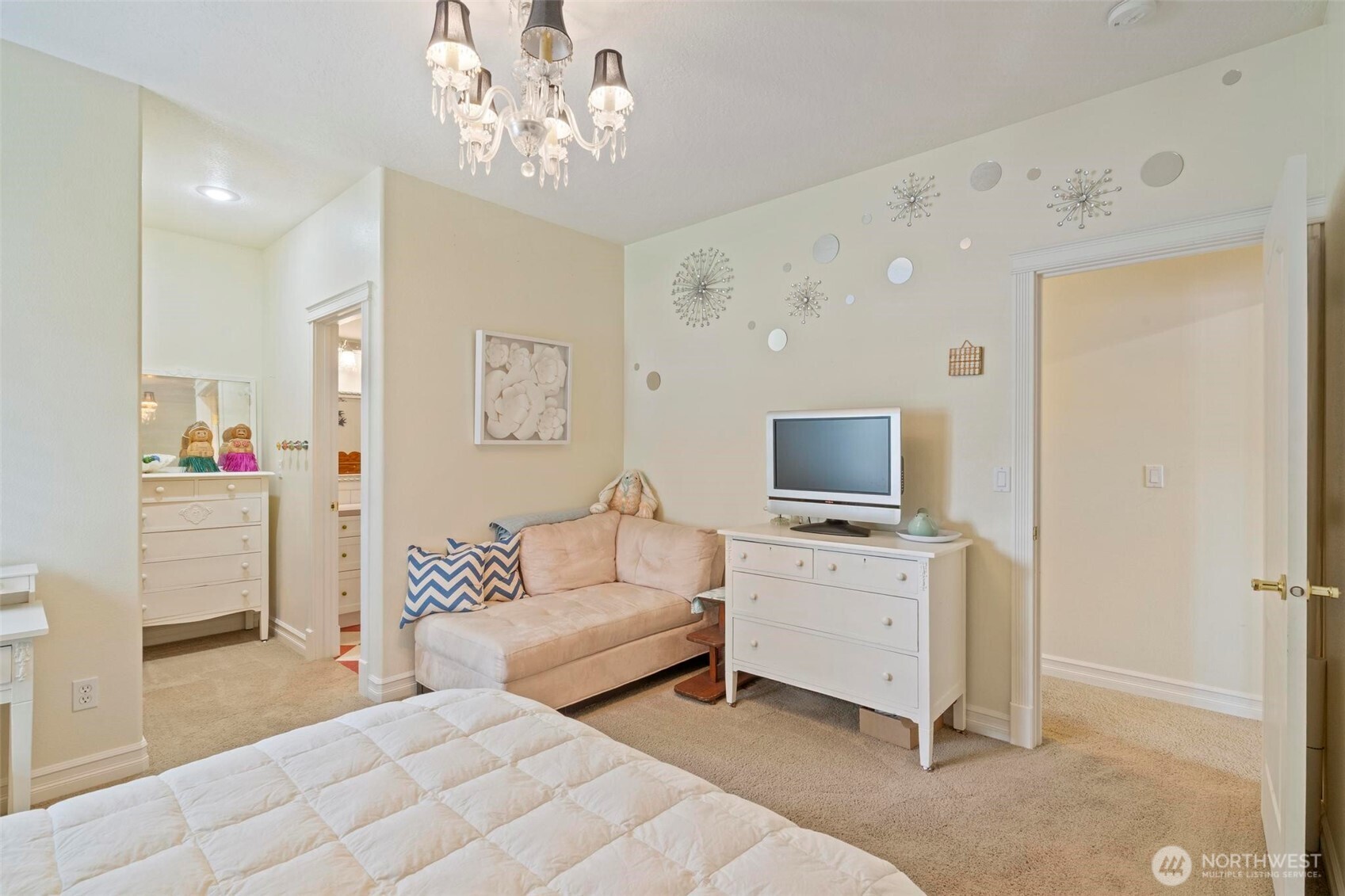 Centralia, Washington, 98531, United States, 3 Bedrooms Bedrooms, ,3 BathroomsBathrooms,Residential,For Sale,1983563