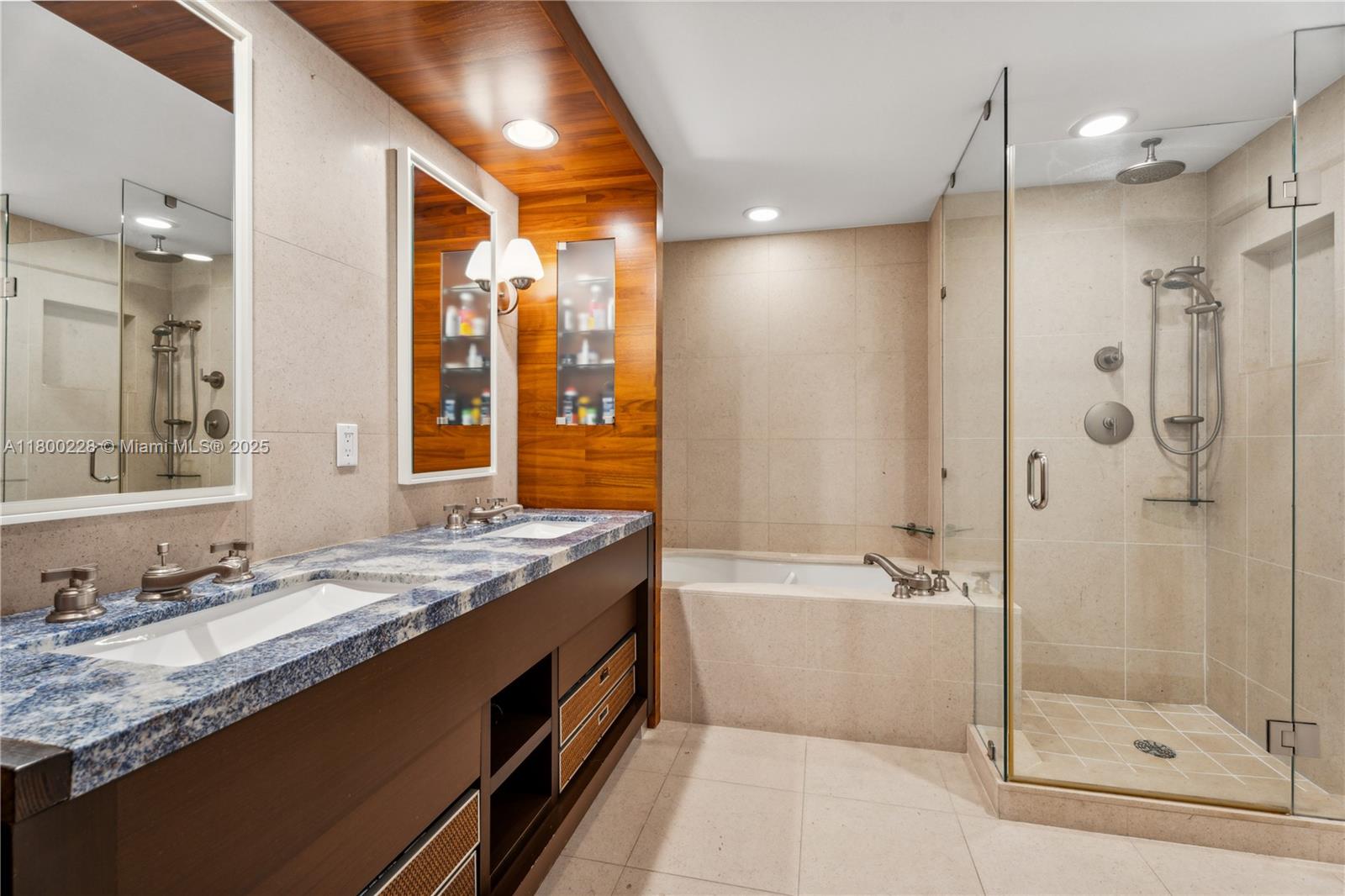 Miami Beach, Florida, 33141, United States, 2 Bedrooms Bedrooms, ,2 BathroomsBathrooms,Residential,For Sale,1803957