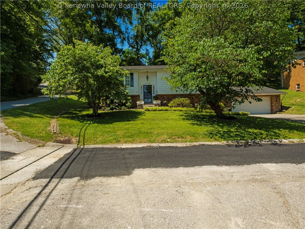 Lakeview Dr, Saint Albans, WV 25177 #1