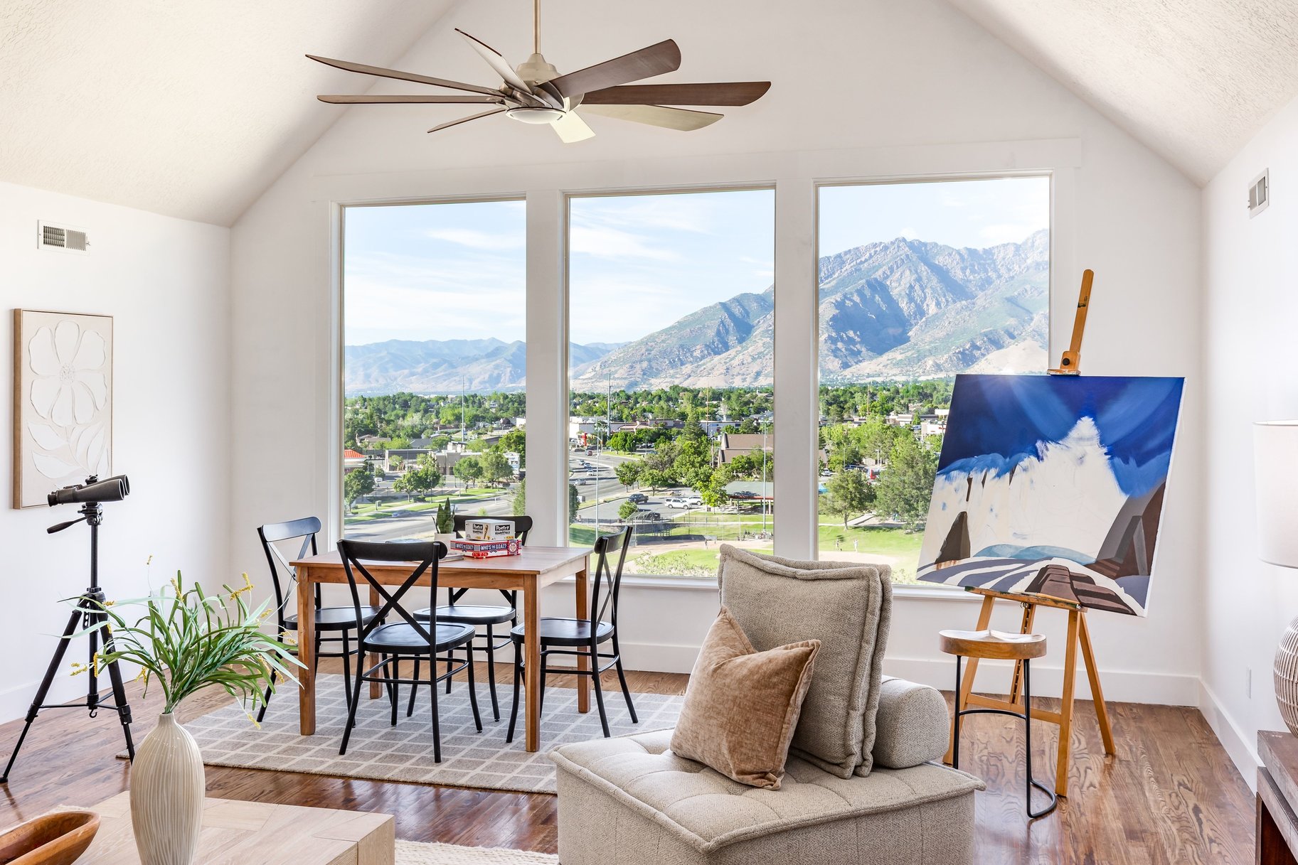  rocklin retreat where  majestic mountains meets city views - 物件實景