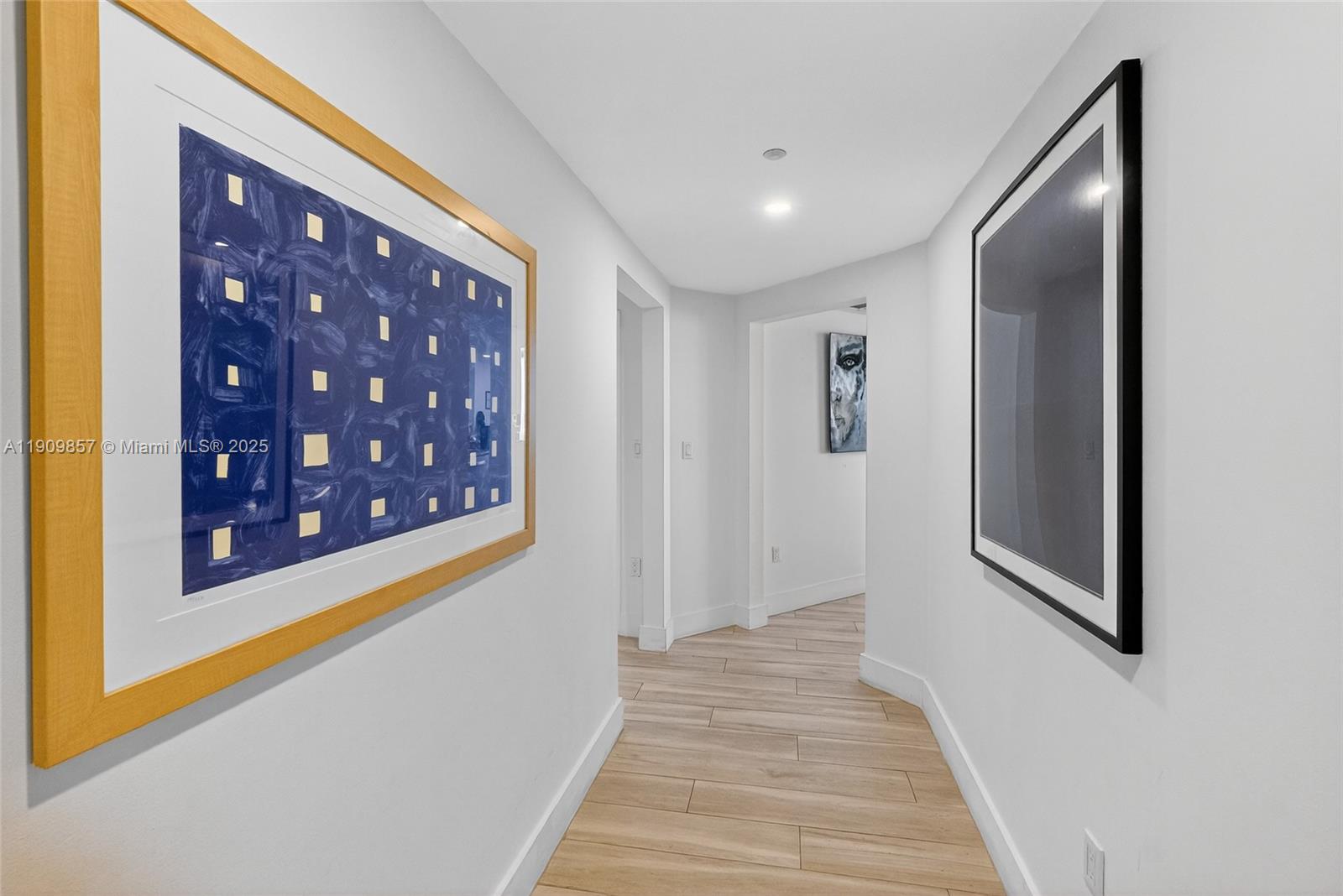 Miami, Florida, 33133, United States, 3 Bedrooms Bedrooms, ,4 BathroomsBathrooms,Residential,For Sale,1989266