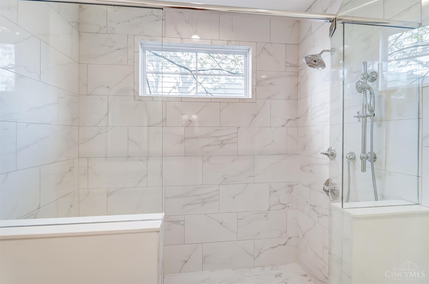 Madeira, Ohio, 45243, United States, 3 Bedrooms Bedrooms, ,3 BathroomsBathrooms,Residential,For Sale,2001703