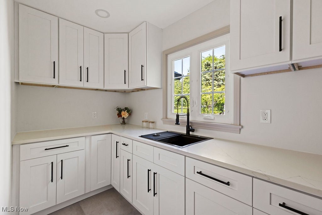 Shaker Heights, Ohio, 44122, United States, 5 Bedrooms Bedrooms, ,5 BathroomsBathrooms,Residential,For Sale,1899466