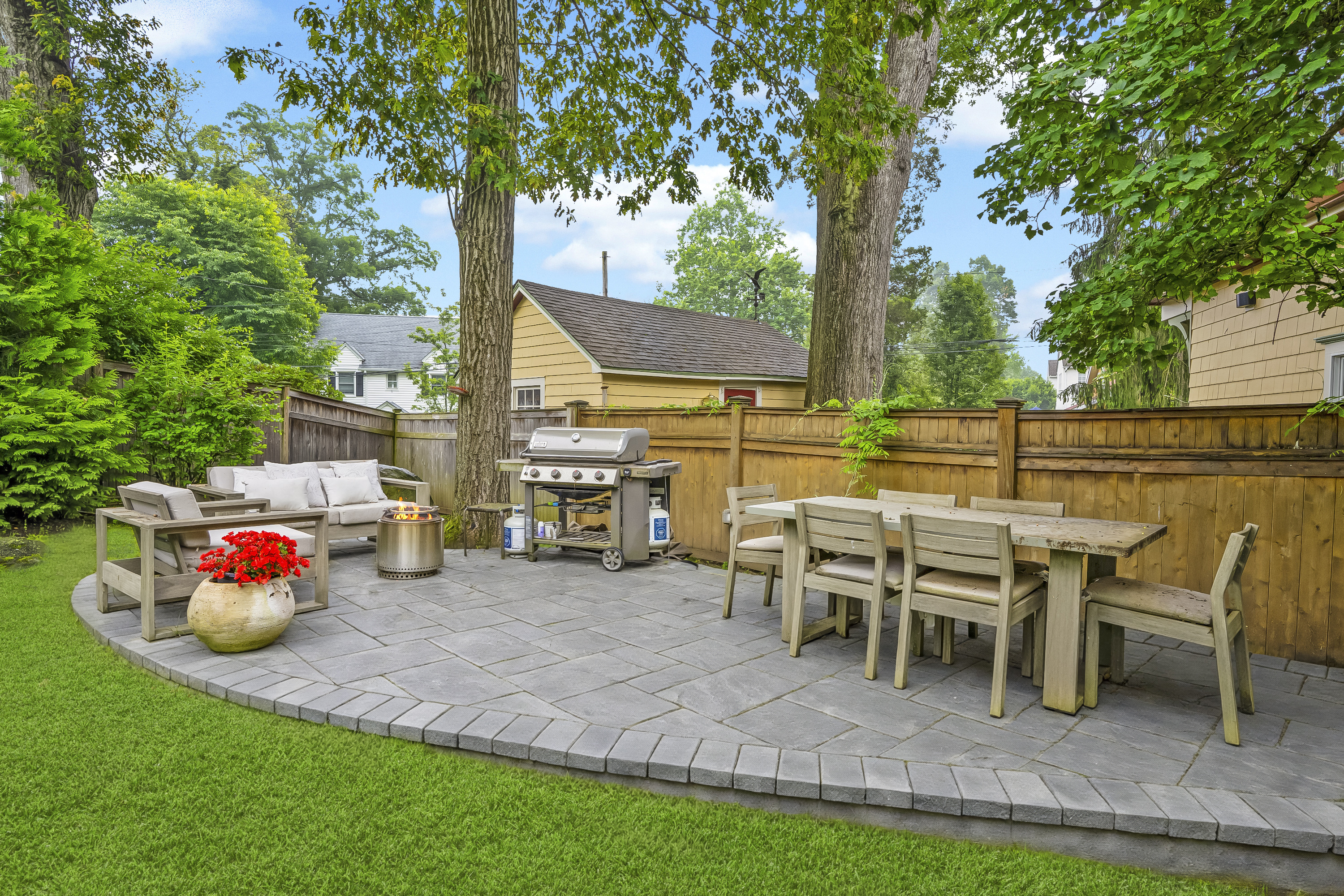  Fully Renovated Larchmont Colonial - 物件實景