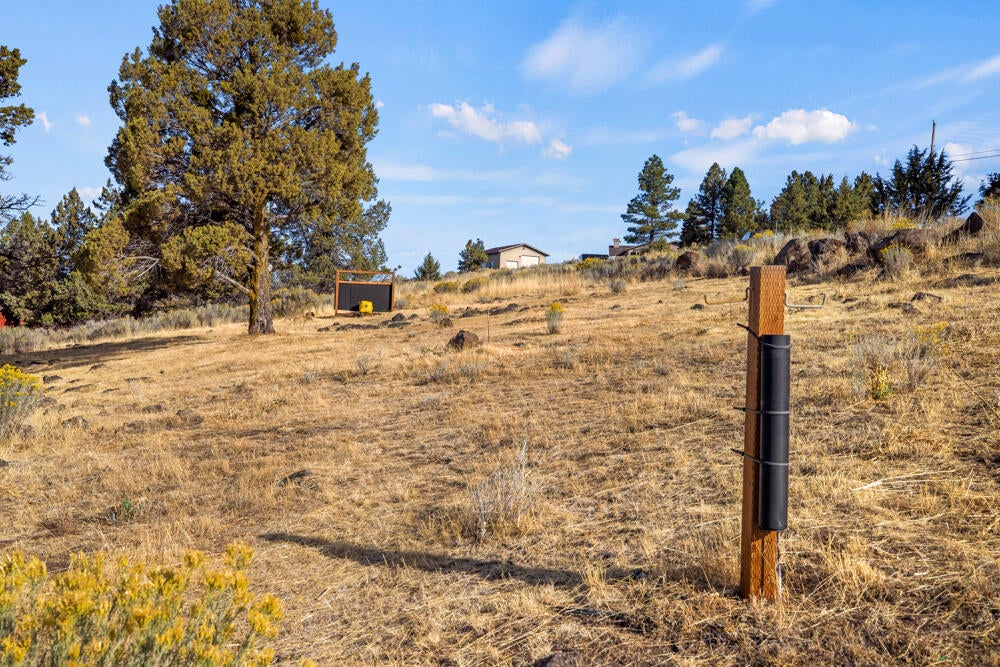Klamath Falls, Oregon, 97601, United States, 4 Bedrooms Bedrooms, ,4 BathroomsBathrooms,Residential,For Sale,1804036