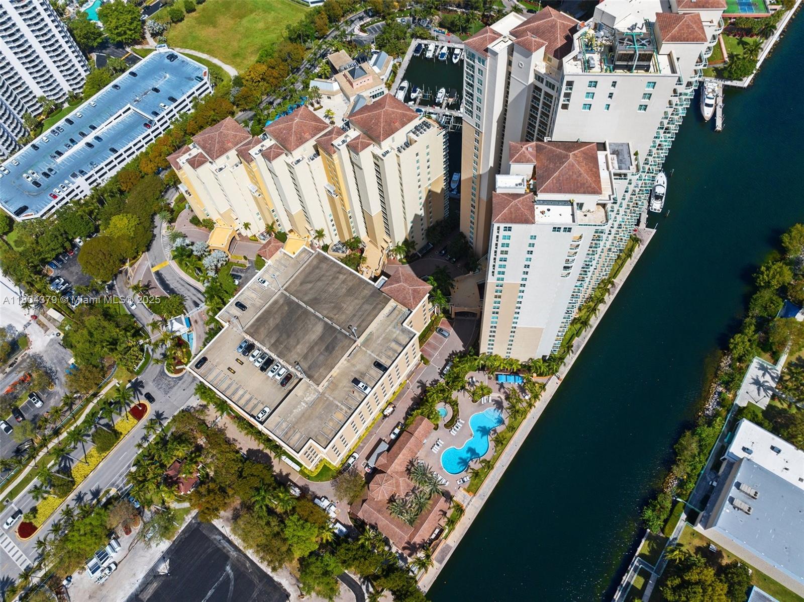 Aventura, Florida, 33180, United States, 2 Bedrooms Bedrooms, ,3 BathroomsBathrooms,Residential,For Sale,1826878