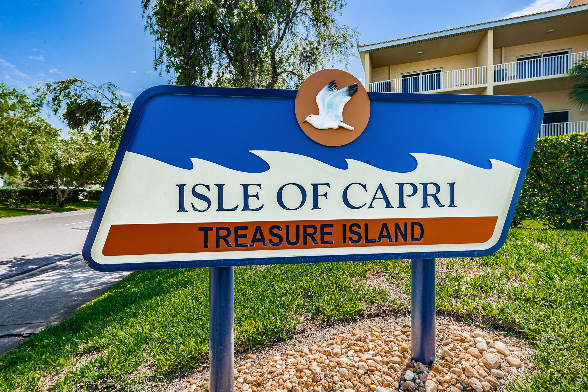 Treasure Island, Florida, 33706, United States, 3 Bedrooms Bedrooms, ,3 BathroomsBathrooms,Residential,For Sale,1981645