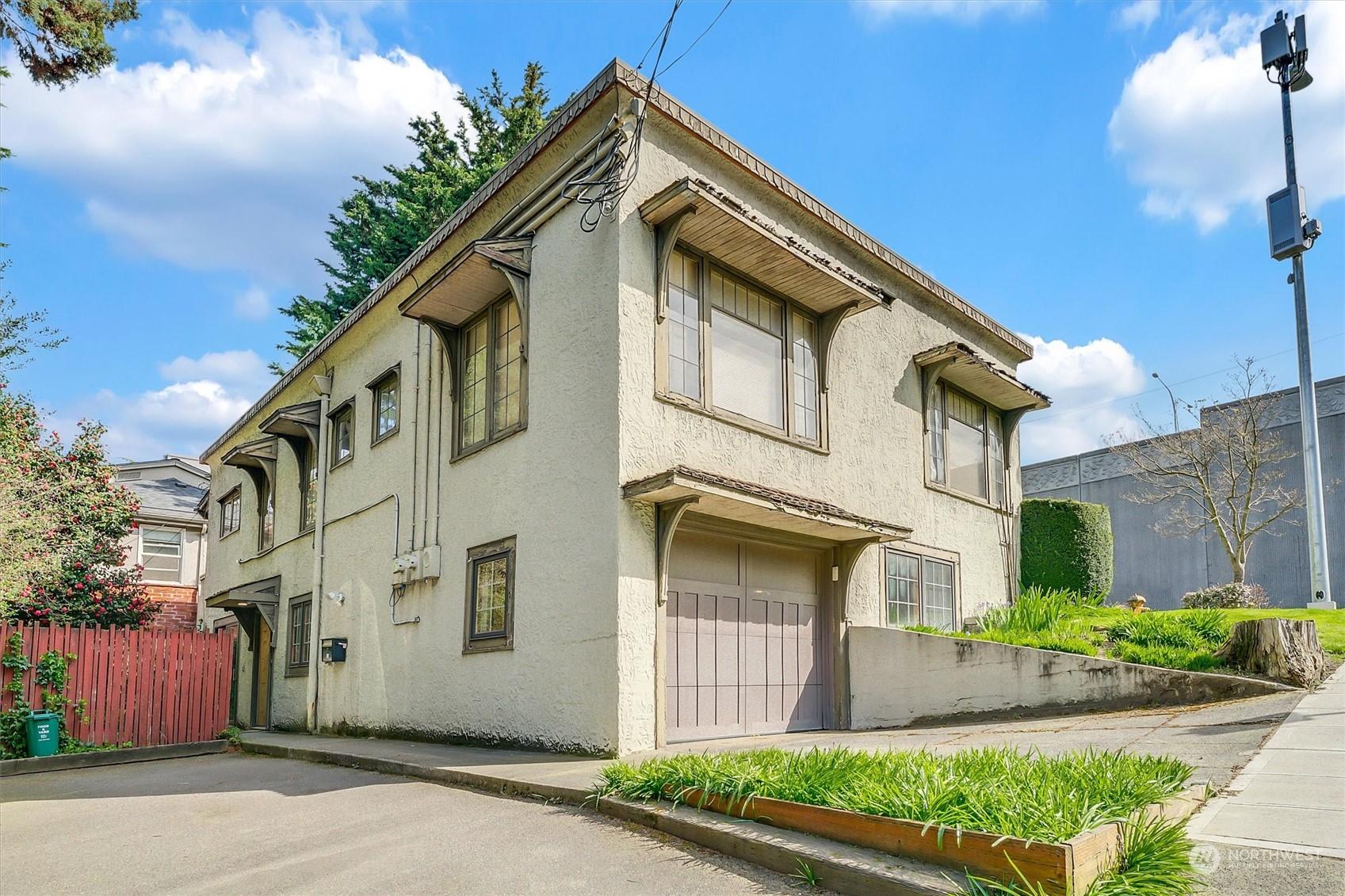 2203 BOYLSTON AVENUE E, SEATTLE, Washington, 98102, United States, ,Residential,For Sale,2203 BOYLSTON AVENUE E,1622774