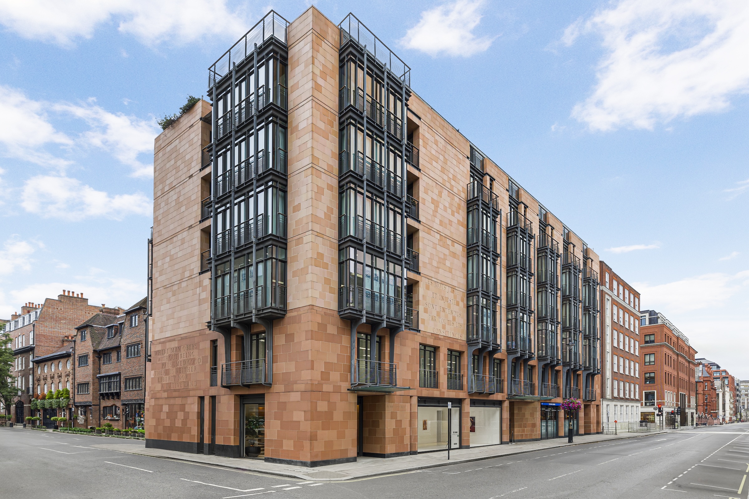 Beautiful apartment in London’s most prestigious district 