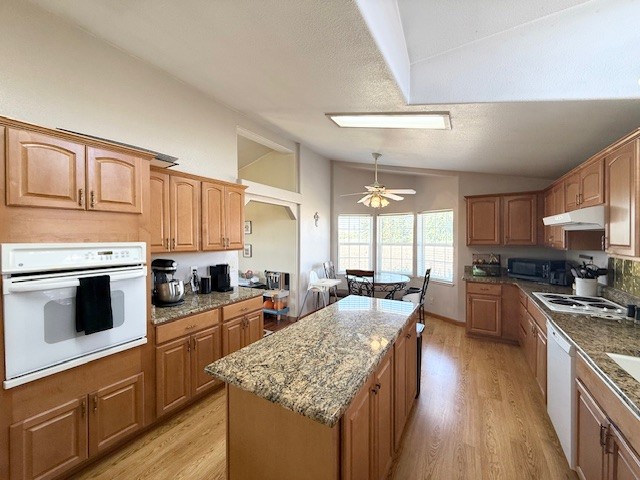 Patterson, California, 95363, United States, 3 Bedrooms Bedrooms, ,4 BathroomsBathrooms,Residential,For Sale,1983213