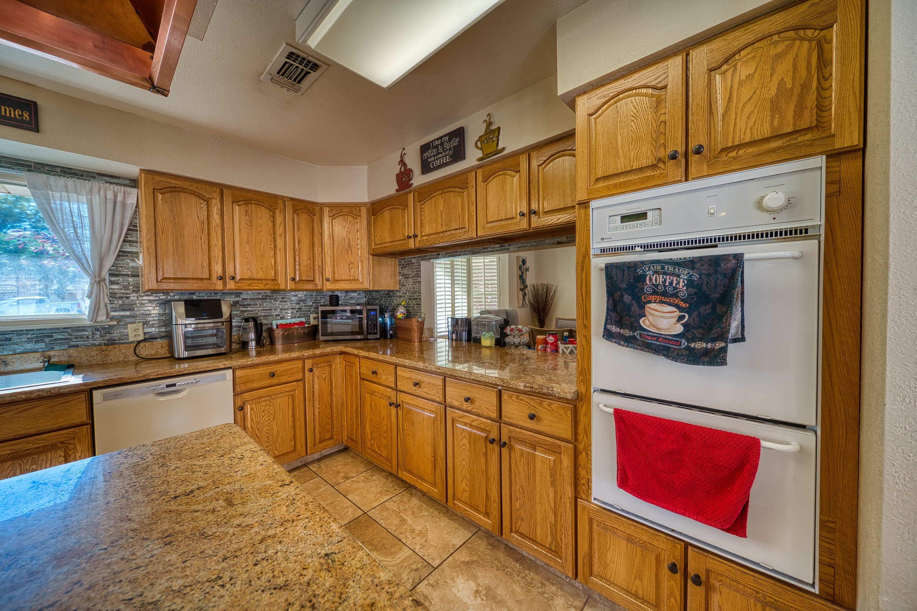 Carlsbad, New Mexico, 88220, United States, 4 Bedrooms Bedrooms, ,3 BathroomsBathrooms,Residential,For Sale,1974897