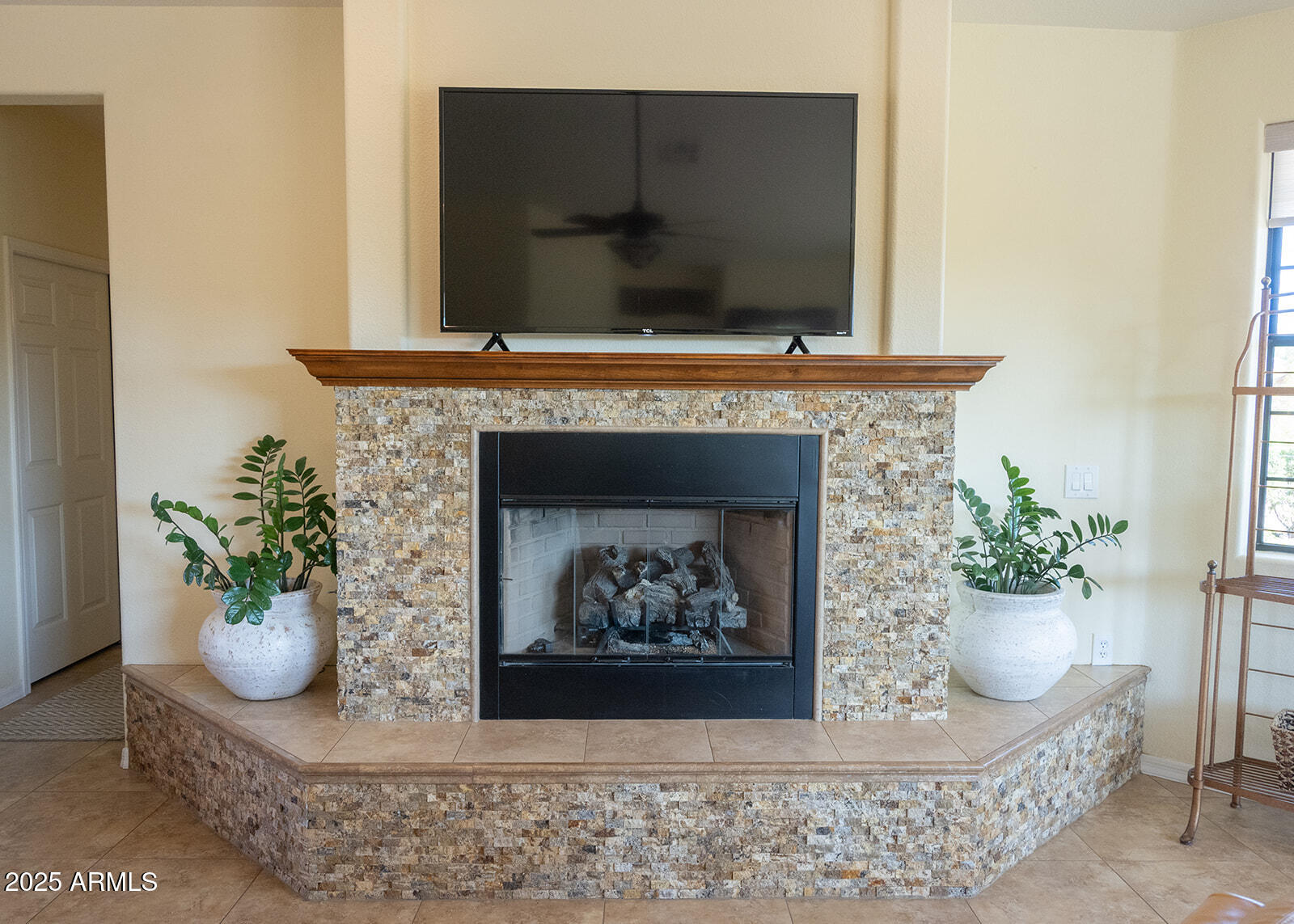 Peoria, Arizona, 85383, United States, 3 Bedrooms Bedrooms, ,2 BathroomsBathrooms,Residential,For Sale,1989299