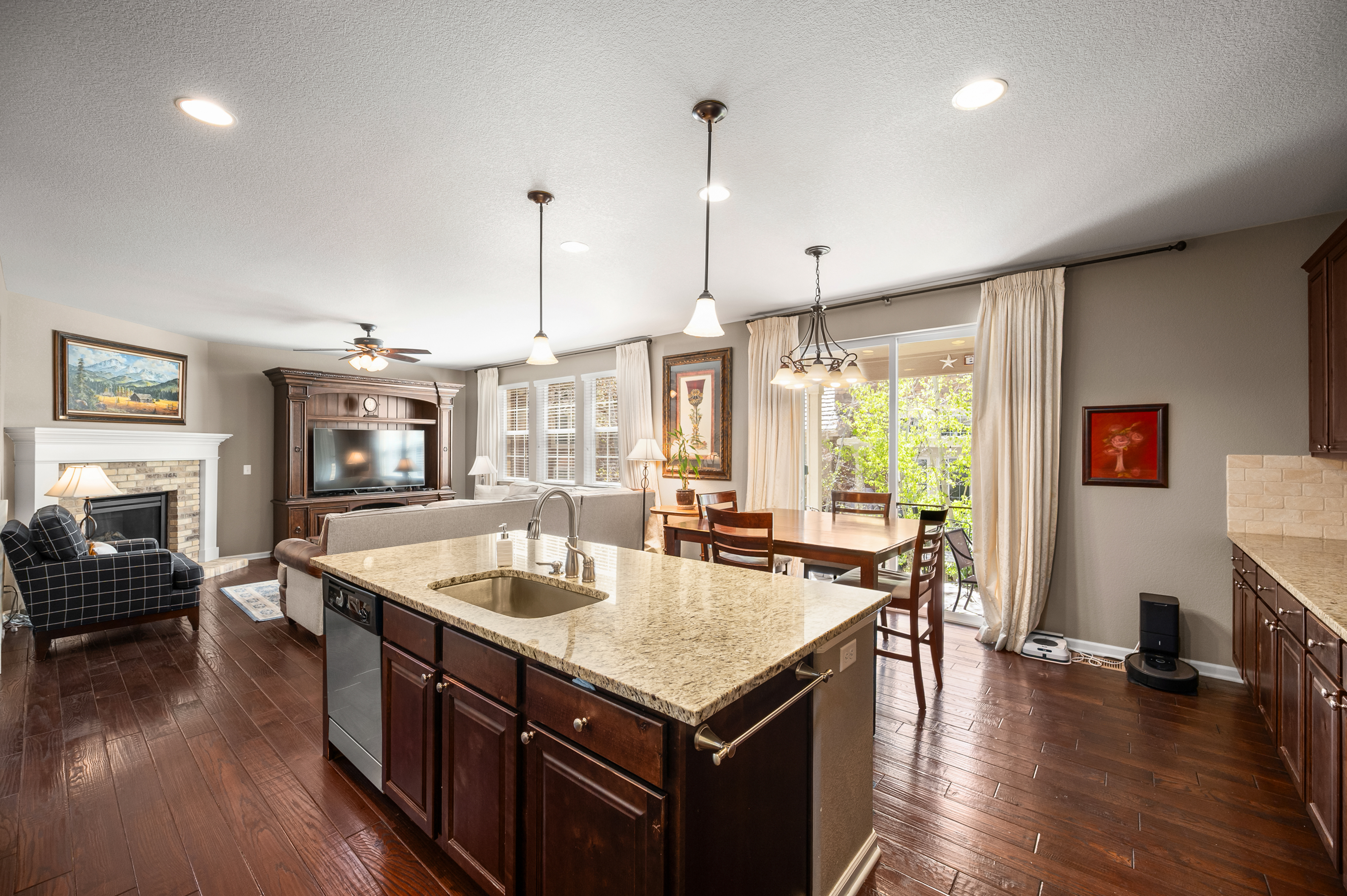  Fabulous Patio Home In Gated Community - 物件實景