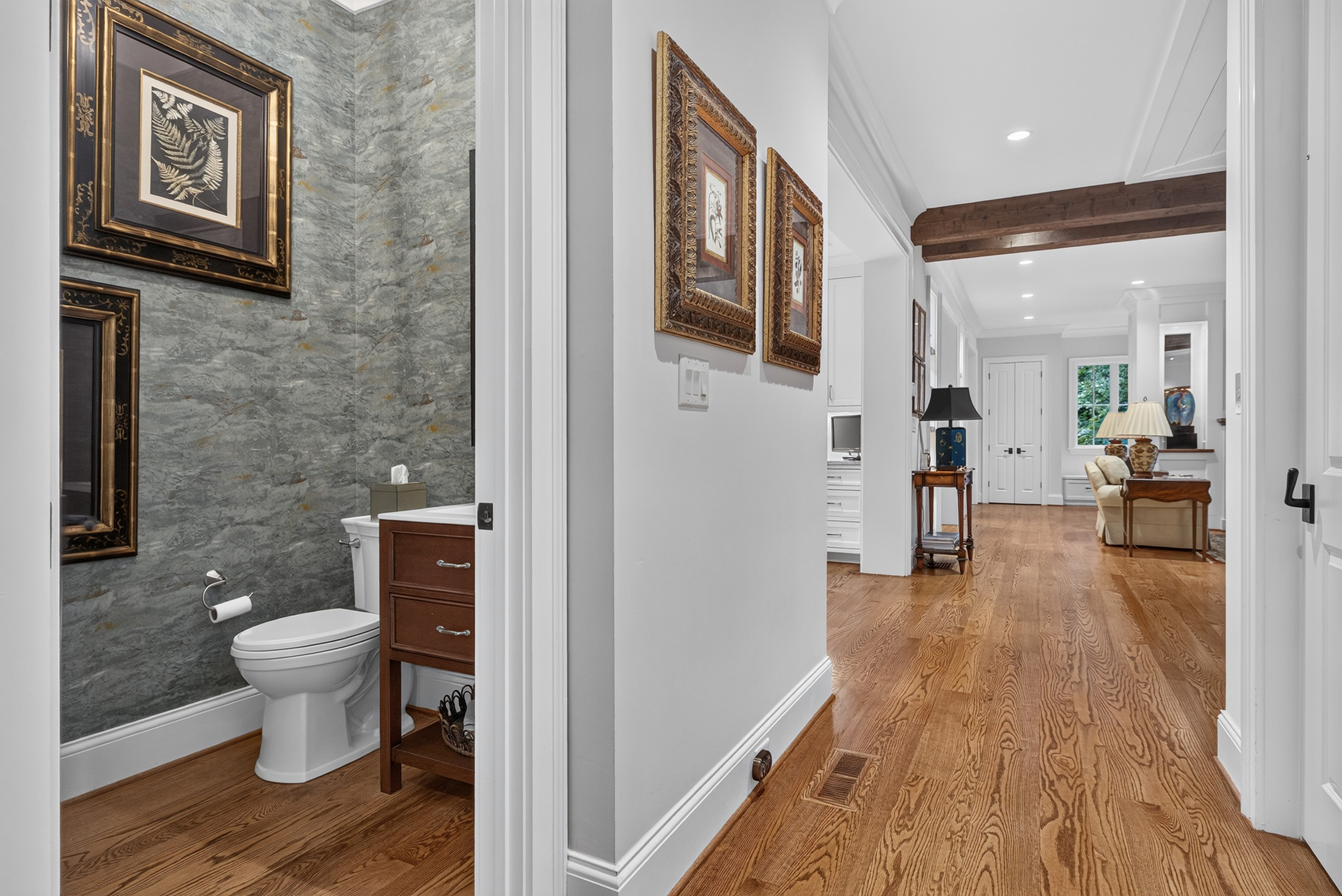  Exceptional Custom Residence Nestled on Private Wooded Lot in Chastain Park - 物件實景