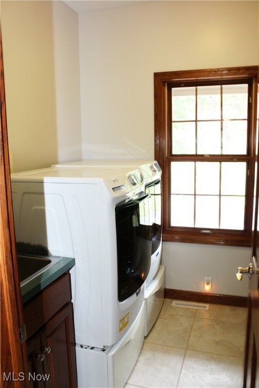 Lowellville, Ohio, 44436, United States, 3 Bedrooms Bedrooms, ,2 BathroomsBathrooms,Residential,For Sale,1984075