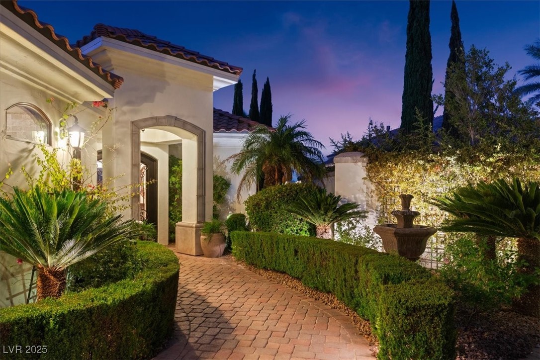 Henderson, Nevada, 89011, United States, 3 Bedrooms Bedrooms, ,4 BathroomsBathrooms,Residential,For Sale,2002027