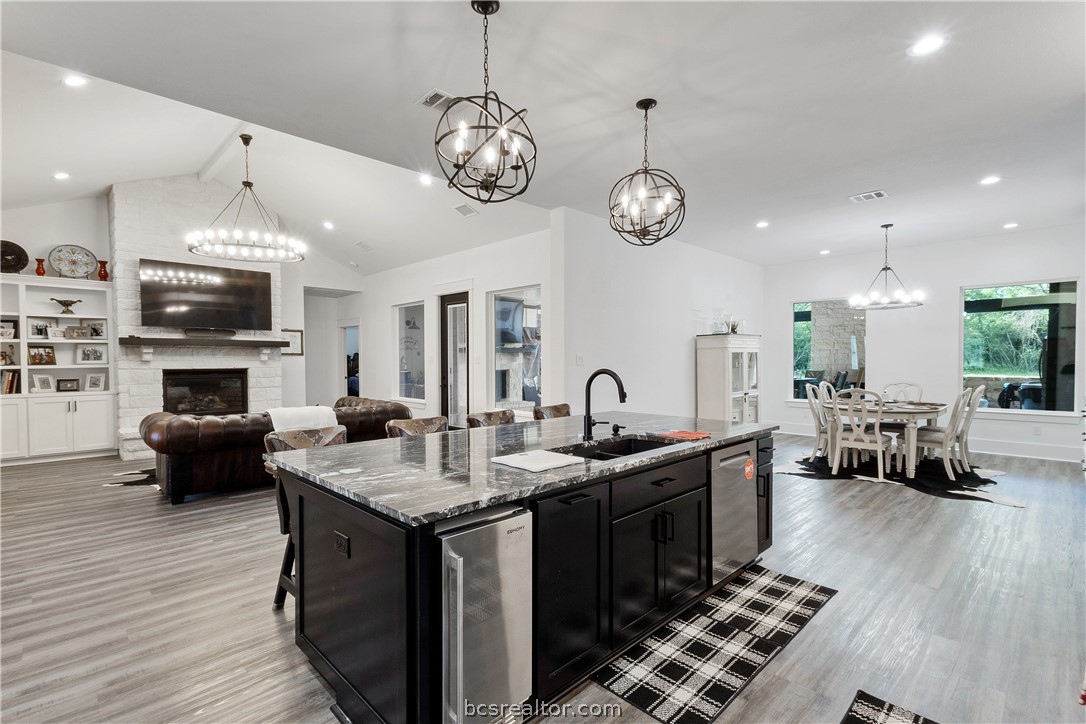 North Zulch, Texas, 77872, United States, 3 Bedrooms Bedrooms, ,5 BathroomsBathrooms,Residential,For Sale,2035368