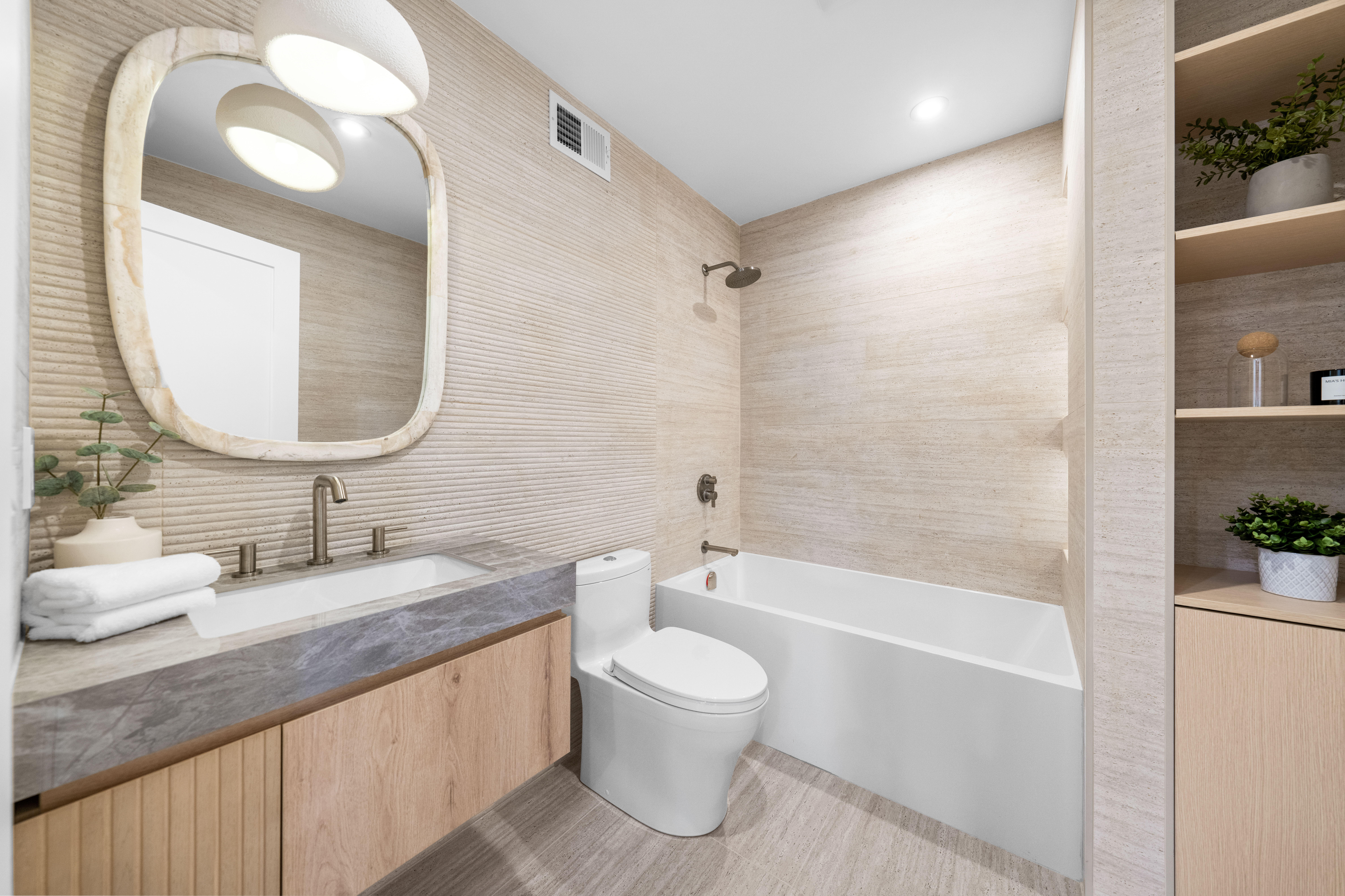  Expanded and Renovated Luxury Home - 物件實景