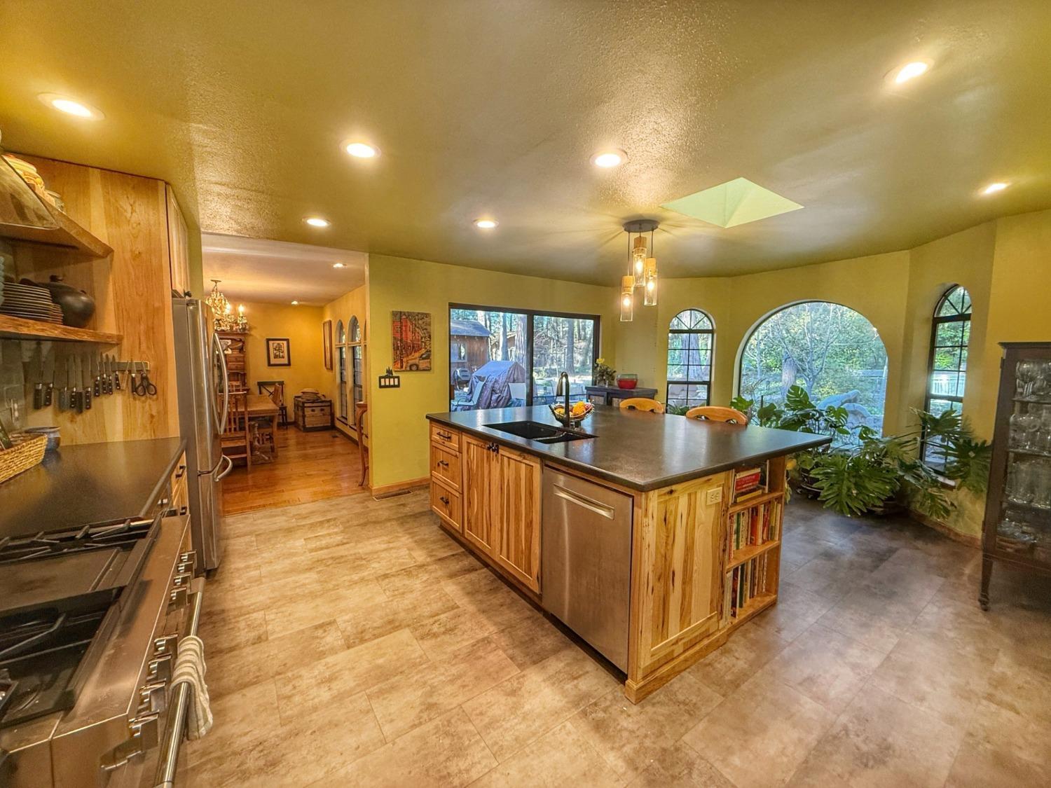 Nevada City, California, 95959, United States, 3 Bedrooms Bedrooms, ,3 BathroomsBathrooms,Residential,For Sale,1945021
