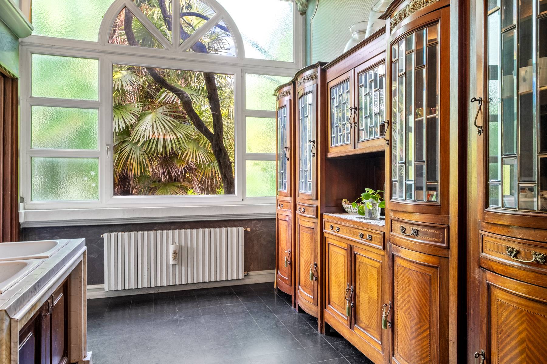 Luino, Varese, 21016, IT, 9 Bedrooms Bedrooms, ,10 BathroomsBathrooms,Residential,For Sale,1804075