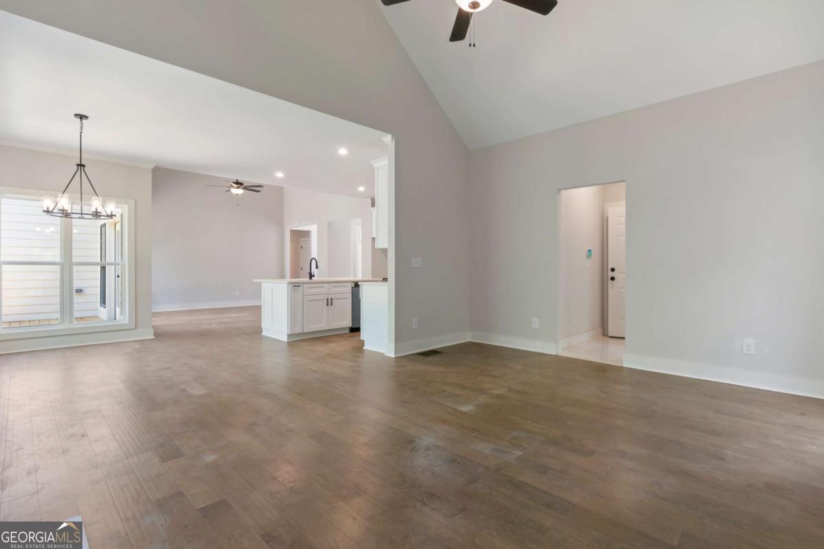 Athens, Georgia, 30605, United States, 3 Bedrooms Bedrooms, ,2 BathroomsBathrooms,Residential,For Sale,1908628